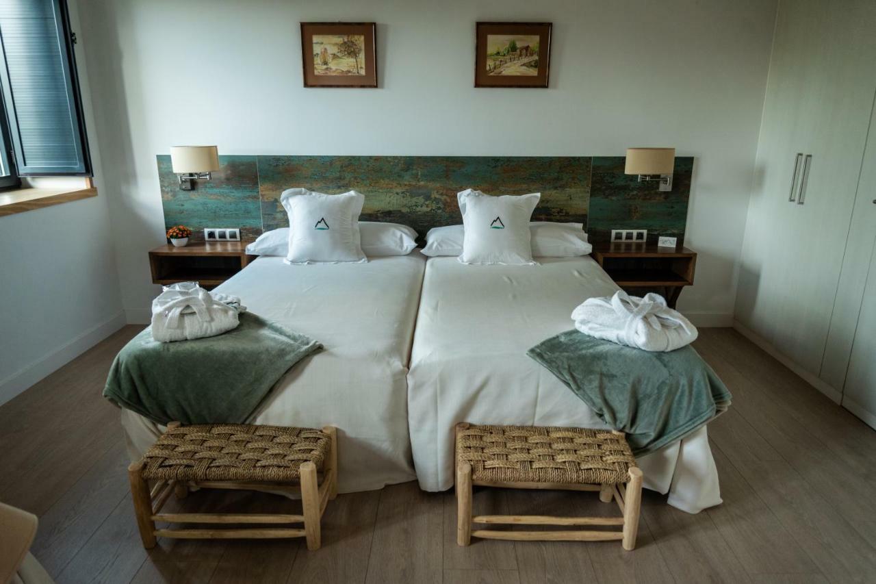The Rock Suites & Spa Congosto Extérieur photo
