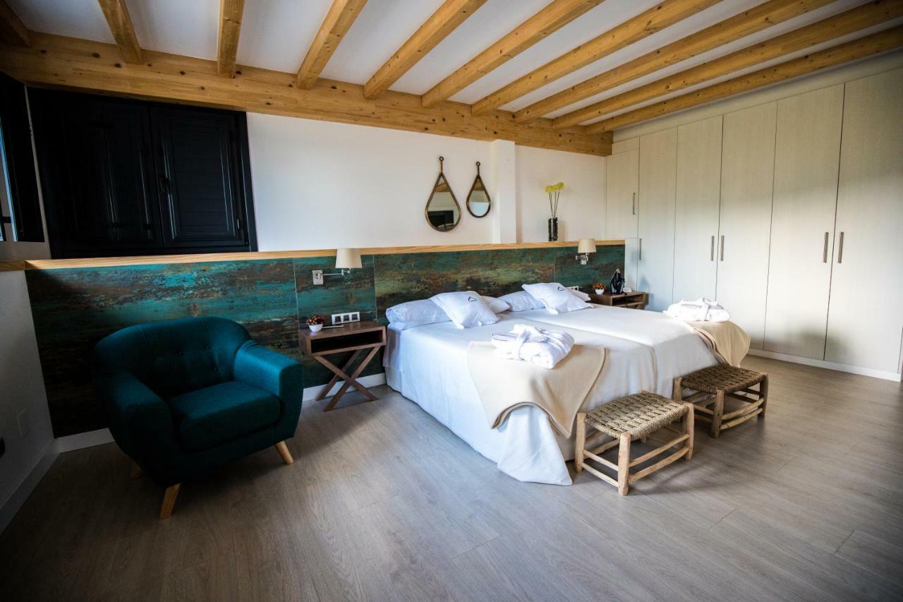 The Rock Suites & Spa Congosto Extérieur photo